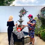 Olivia Collins Instagram - Abueleando entre llamados y fuentes con mi amigo @pesopluma o sea @carlosechavarria_ 🤭🪶🐓🌈⭐️🫧⛲️ #VidaCollins #OliviaCollins #abuela Mexico City, Mexico