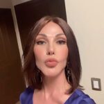 Olivia Collins Instagram – Este va para ustedes, a todos los ojitos lindos que me regalan la oportunidad de trabajar tras las cámaras con tanta pasión 🥹🎬🎥✨ Y también va por todo el increíble elenco y equipo que compartieron todos estos momentos conmigo @perdonanuestrospecadosof 👏🏻❤️🔥 Gracias @lucerosuarezsitges 🌠🤲🏼
Mención especial a mi doble Vivis Medina por morir por mi 👯♀️⛏️❤️🩹
#OliviaCollins #PerdonaNuestrosPecados #actriz #tv #telenovela #fin #lasestrellas #televisa Televisa