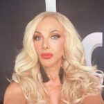 Olivia Collins Instagram - Cada día es otra oportunidad para volver a empezar con aprendizajes nuevos y actitud renovada 🌞 Tengan un hermoso martes 💛 💄 x @delarosamakeup #OliviaCollins #martes #motivacion #unnuevodia Mexico City, Mexico