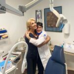 Olivia Collins Instagram – Mi dentista favorita del mundo mundial 🪥🦷✨ Para sus sonrisas busquen a la Dra. @vallartapaty, es un hada 🧚🏼♂️🥼
#VidaCollins #dentista #sonrisa #OliviaCollins Mexico City, Mexico