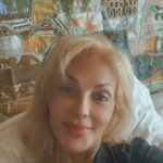Olivia Collins Instagram - Así, solo disfrutando de mi paz y el amor inmenso de mi familia💕💕💕💕soy feliz ⭐️⭐️⭐️⭐️ #amor #familia #deacanso #salud #mujer #madre #abuela #actriz #vida #armonia #gratitud #felicidad y etc…