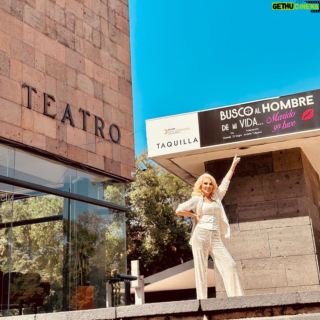 Olivia Collins Instagram - ¡¡Hasta la vista, Teresaaaa!! 💓 Ya me estoy alistándome para mi última función en @obrabuscoalhombre 🥲 Ha sido un hermoso recorrido y me despido con el corazón lleno 🫶🏼 Me quedan dos funciones en #Mexicali y #Tecate, pero hoy le digo bye bye al @teatrosanjeronimoindependencia ♥️ Cuénteme si vendrán a vernos hoy 🍿 📸 @ramoncabreravelazquez gracias por los recuerdos 🫂 #oliviacollins #teatro #obra #comedia #buscoalhombredemividamaridoyatuve Teatro San Jerónimo