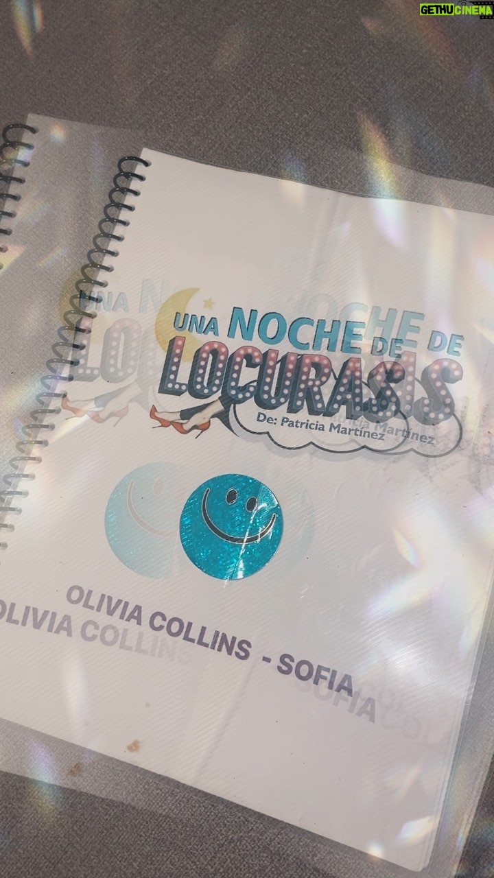 Olivia Collins Instagram - Se vienen nuevas aventuras 🥹 Estrenamos mañana en @teatrorafaelsolana ♥️ Y los nervios siguen como el primer día 🫠 Sean lindos y diviértanse, ríanse, hagan ruido 🫂 #oliviacollins #teatro #estreno #obra #comedia #unanochedelocuras