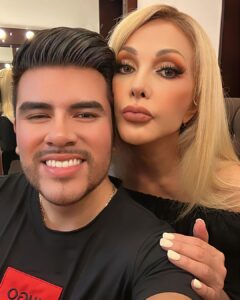Olivia Collins Instagram - Espero que hayas sido muy feliz en tu día preciosura de persona ♥️ Feliz presente, feliz pasado y feliz futuro querido @garciaelihut de la brocha mágica 🪄 Mexico City, Mexico