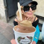 Olivia Collins Instagram – Si no saben qué hacer con su tarde y andan por la Juárez, háganse un favor y vayan a ver qué sabores hay esta semana en @heladoscasamorgana 🍦 El de café de olla está 👌🏽🤤🤌🏼 ¿Los conocen? 

#oliviacollins #helado #juarez #gelato Casa Morgana