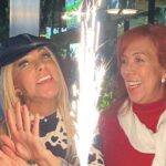 Olivia Collins Instagram - Oficialmente hoy, la más chiquita, creció 🥹 Mi hermanita cumple hoy 60 y con eso ya estamos los 6 hermanos en el sexto piso 🤩 Qué honra tenerte, conocerte, quererte y compartir la vida contigo 🍰 Lo siento, perdón, gracias, te amo @misssgabyyys 🥰 Mexico City, Mexico