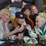 Olivia Collins Instagram - Temporada sagitaria a tope @gamaliel_vr 🍾🍰 ¡feliz cumple querido! Qué gusto celebrar con todos ustedes 🥳