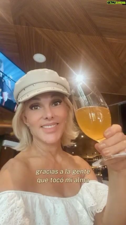 Olivia Collins Instagram - Pues, lo dicho. Bienvenido 2024 ππ«ΆπΌπ§πΌββοΈπ«π¦’πͺ½π¦¦πππ²ππͺοΈπ«§π―πΎπΉπ΅οΈποΈπ―οΈπ§Ώπͺ¬πͺπ§Έπβ€οΈβπ₯ #2023 #2024 #recap #gracias #declaracion #oliviacollins