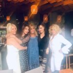 Olivia Collins Instagram - Recuerdos y recuerdos, reuniones y reuniones, brindis y más brindis y tantas cosas que celebrarte amiga querida @faridename que no nos alcanzan ni los mariachis 🎺🪗♥️ Feliz cumple (+1dia 🤭) Te adoro infinito amigocha 👯‍♀️ Mexico City, Mexico