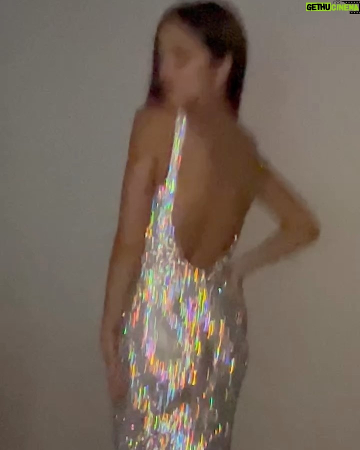 Olivia Rodrigo Instagram - built like a mother and a total machine!!!!