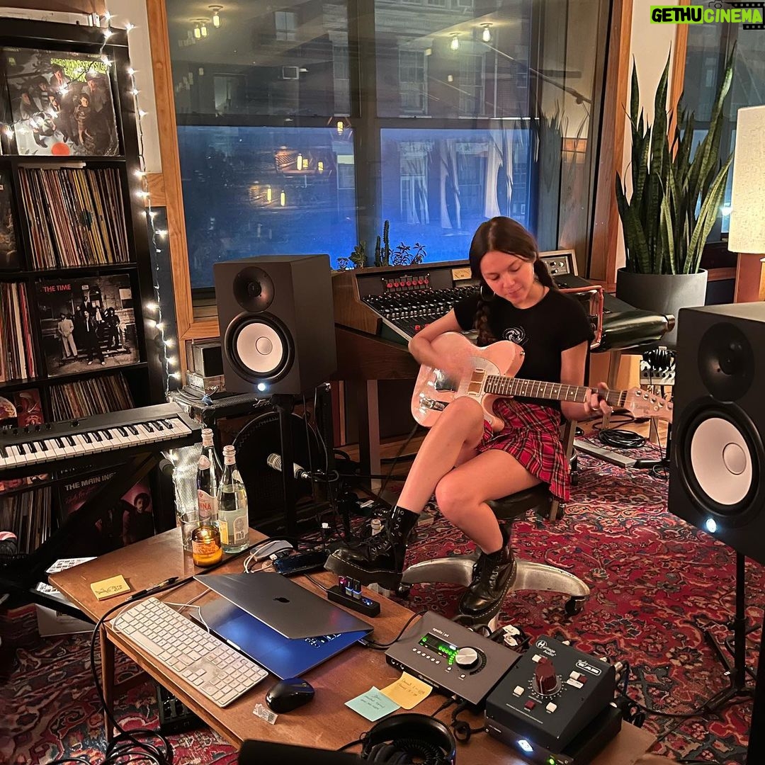 Olivia Rodrigo Instagram - GUTS bts!!!! making this album was so fun and scary and thrilling and fulfilling and im so happy it’s yours!!!!! shout out @dan_nigro couldn’t have done it without you and ur fun tambourine playing!!!!!