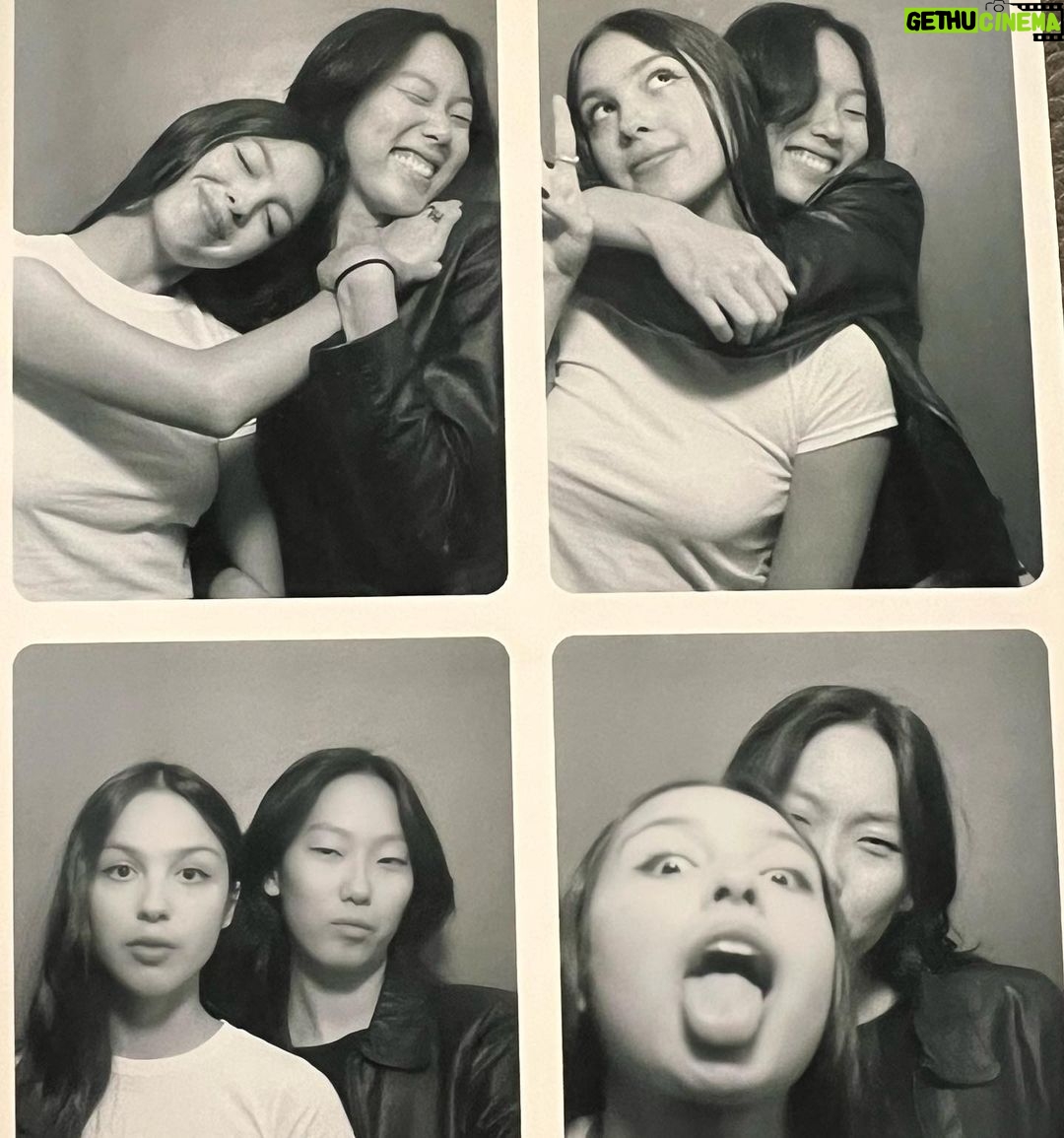 Olivia Rodrigo Instagram - 🎳🎳🎳