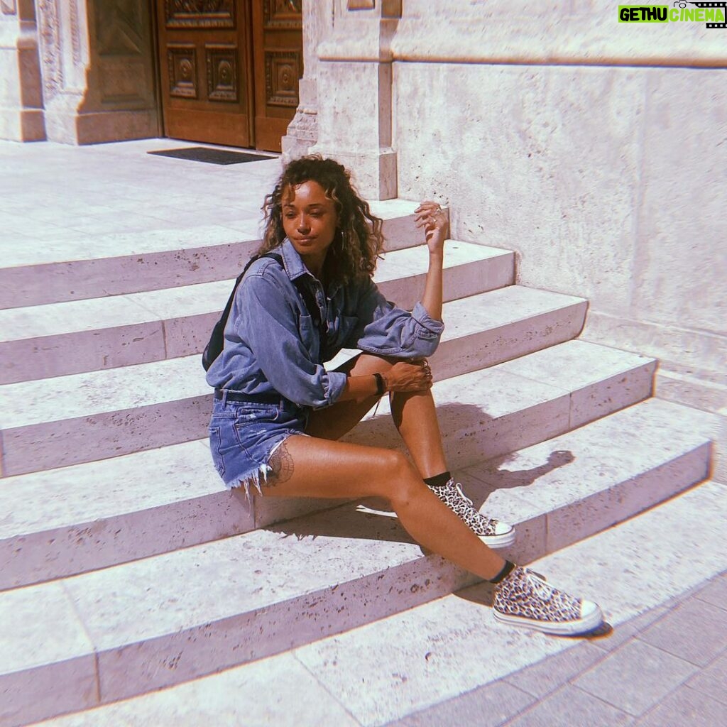 Olivia Swann Instagram - Living my Buda-best life…………..sorry.⁣ ⁣ #badpun #dayoff #budapest #exploring #city #summer #doubledenim 📸: @eveconnolly Budapest, Hungary
