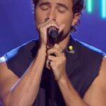 Olivier Dion Instagram - J’ai chanté La Plage, chanson que j’ai écrite pour ma soeur, lors du Téléthon Opération Enfant Soleil. Mes pensées vont également à la petite Romy, 3 ans, amie de la famille, qui combat depuis peu un cancer. 🩷