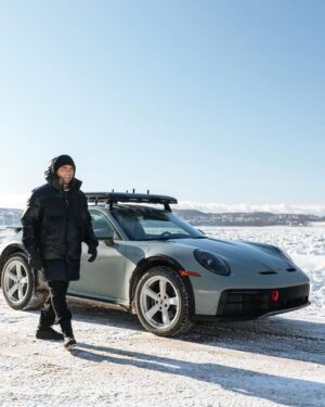 Olivier Dion Instagram - New dream car unlocked. 🔓😮‍💨 Merci @porschecanada de nous avoir invité pour cette événement unique ou l’on a pu non seulement découvrir mais aussi conduire l’incroyable Porsche 911 Dakar pendant toute une journée à travers les décors d’hiver majestueux de la ville de Québec. En ajoutant à ça l’hébergement royal au Château @fairmontfrontenac, ce fut une expérience absolument hors du commun et extraordinaire!!

Thanks and see you soon!!! 🤝❄️❄️❄️
#DakarWinterDriveQc #DakarDreamDrive #DrivenByDreams #PorscheCanada