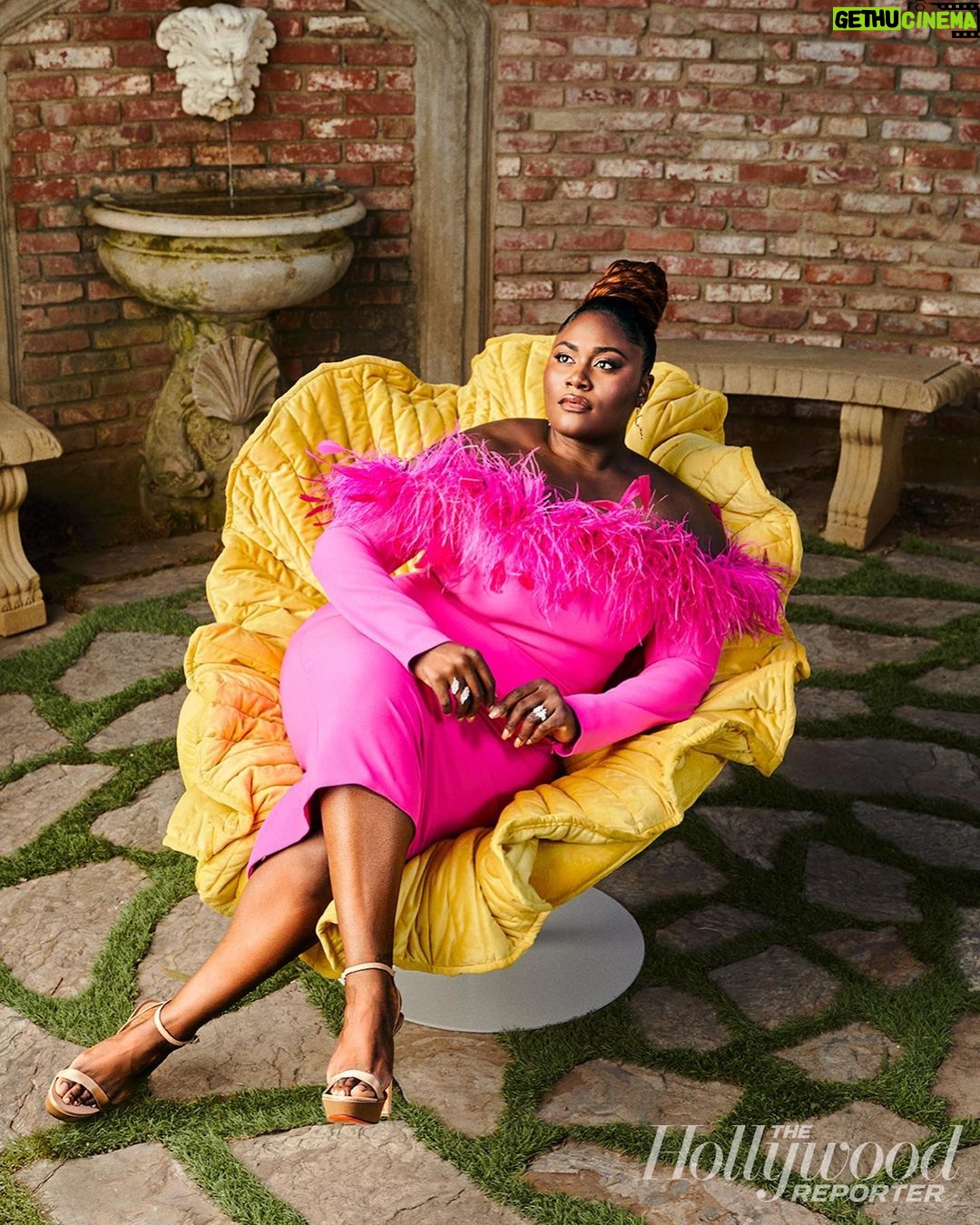 Oprah Winfrey Instagram - @hollywoodreporter summed up my @thecolorpurple family perfectly: The Divine Sisterhood of The Color Purple. What you see on and off the screen is a true bond—can’t wait for you to experience it! Issue is available now. (📸: @daniellelevitt)
