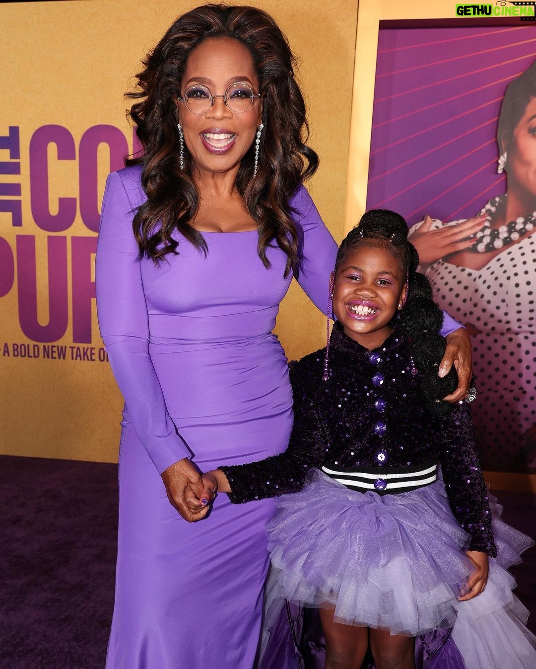 Oprah Winfrey Instagram - Purple carpet for @thecolorpurple premiere! What a joy to see the movie in a theater with the people you made it with. The Color Purple is in theaters starting Christmas Day 💜