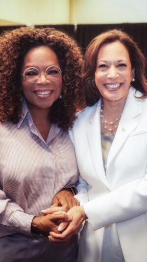 Oprah Winfrey Instagram - One of the great things about @essencefest is you never know who you’re going to bump into! Enjoyed talking with Madam @VP right before she hit the @essence stage! #EssenceFest
