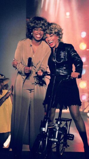 Oprah Winfrey Instagram - I had the chance to join Tina onstage during her “Wildest Dreams” tour and felt a glimpse of her enchanted world. I was so nervous that my knees were actually knocking together. Dancing onstage with her in Los Angeles was the most fun I ever remember having stepping out of my box. Tina lived out of the box and encouraged me and every woman to do the same.