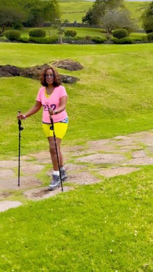 Oprah Winfrey Instagram - How did @gayleking do during our 5-hour hike? (7 hours for Gayle, actually.) Here you go—she says her toes hurt today 😂😂😂