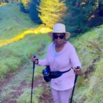 Oprah Winfrey Instagram - During this “gratitude” hike I am also grateful for my new knees that carried me through this journey. A year ago I couldn’t walk and I finished 2022 walking 10.2 miles up a mountain. God is good 🙏🏾