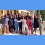 Oprah Winfrey Instagram – I think the holidays are better shared so I had such a great time gifting my daughter-girls all of my favorite things: @drbarbarasturm skincare products (a must-have in my beauty cabinet), @anastasiabeverlyhills brow essentials, and @rayban smartglasses that you can take pictures and videos with! Happy holidays 🎁🎄
