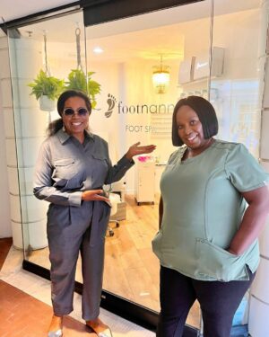 Oprah Winfrey Instagram - I’m so proud of Gloria aka @footnanny who started giving me pedicures (and happy feet) in Chicago 20 years ago. She then came to California to start her own business from scratch and is now opening a foot spa on posh Rodeo Drive. I was the first to sit in the chair and now that chair is open for all of you. Congratulations sis, I celebrate your vision and perseverance 🙌🏾🙌🏾.