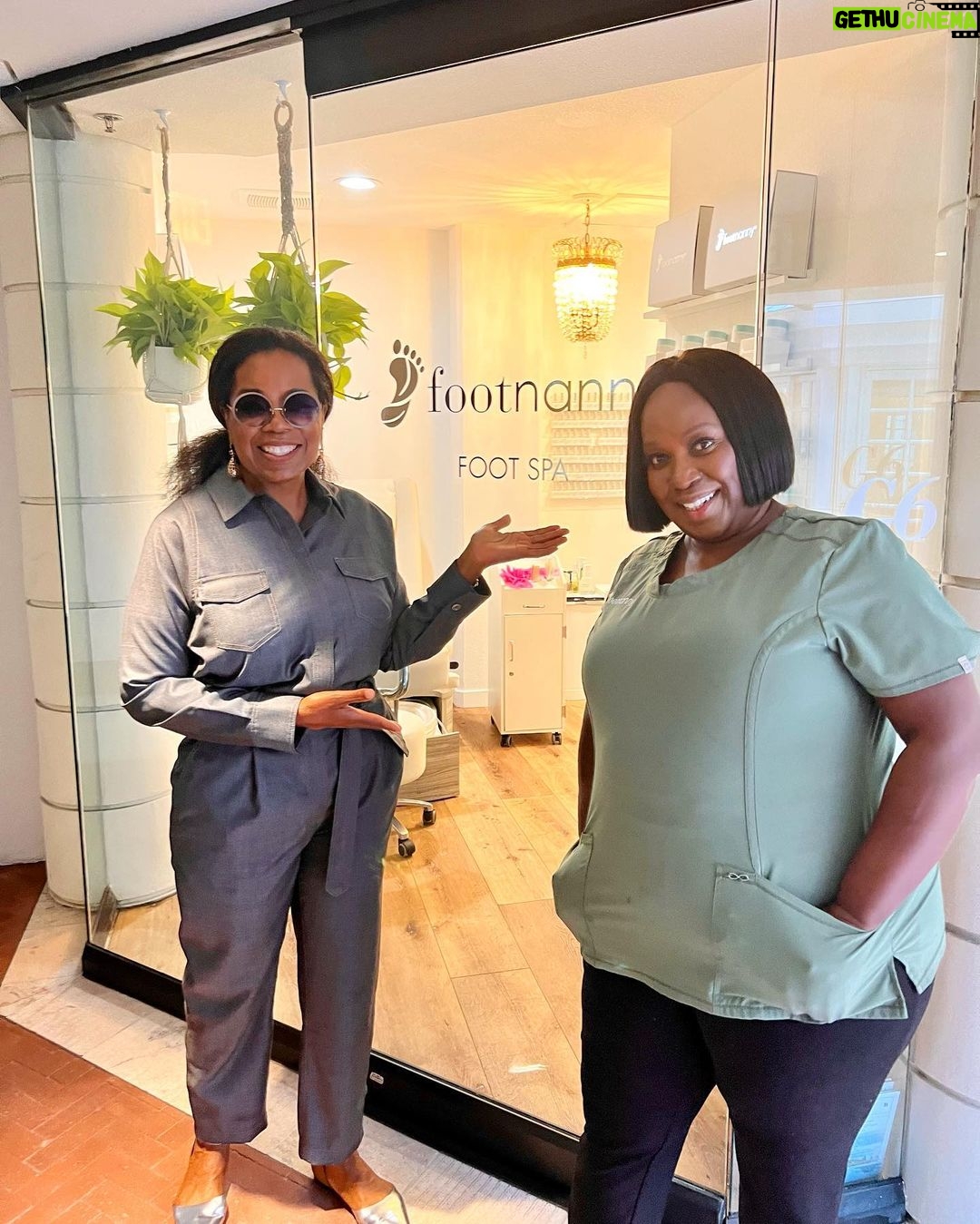 Oprah Winfrey - 150.9K Likes - I’m so proud of Gloria aka @footnanny who started giving me pedicures (and happy feet) in Chicago 20 years ago. She then came to California to start her own business from scratch and is now opening a foot spa on posh Rodeo Drive. I was the first to sit in the chair and now that chair is open for all of you. Congratulations sis, I celebrate your vision and perseverance 🙌🏾🙌🏾.