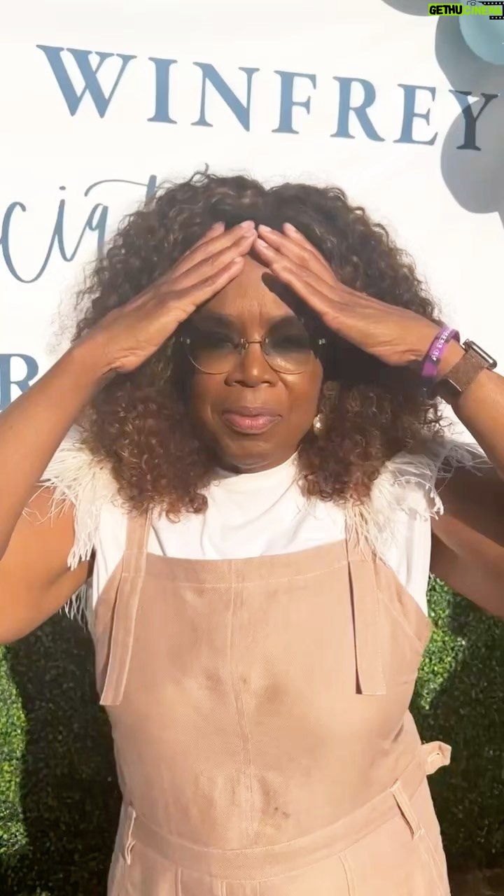 Oprah Winfrey - 138.1K Likes - Giving my father his “flowers” while he’s still well enough to smell them. Happy 4th of July as you gather with your family and friends. Remember to celebrate each other 💐