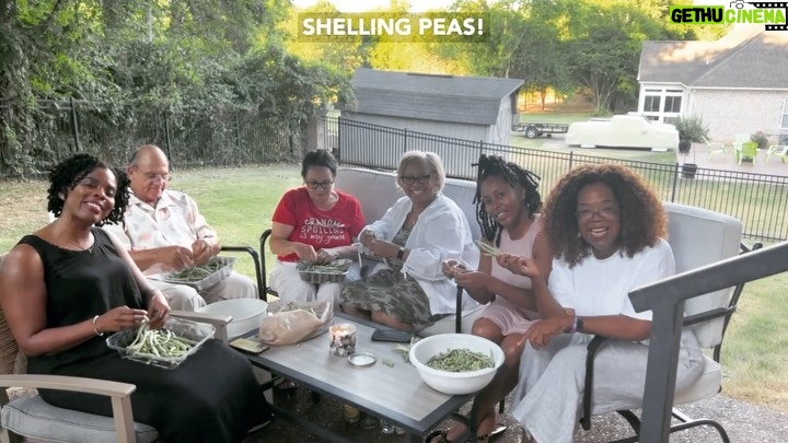Oprah Winfrey Instagram - Back to my Nashville roots! Shelling crowder peas with family for our Fourth of July BBQ 🇺🇸