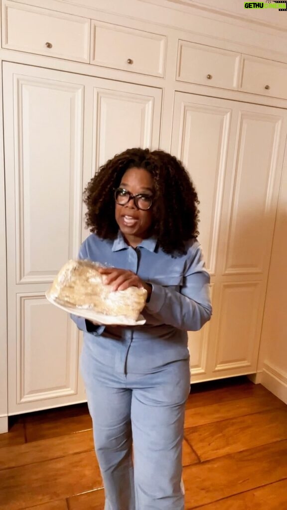 Oprah Winfrey Instagram - If you’ve been waiting for the right day, the right time, or some kind of sign…this is it. Today is the day. Day One starts now! Join me at ww.com so we can hit reset together and start 2022 on the right track! Goodbye two-week old cake, hello hydration 👋🏾 @ww #OprahandWW