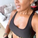 Page Turner Instagram - Oops! Monday morning got away from me, but it’s still a new day and still time to #dothework 💅🏽💯👏🏽💪🏽🙌🏽❤️ Have an amazing week! Oh .. I see you popping through … Abs made by good food & @lagree213 💪🏽 Los Angeles, California