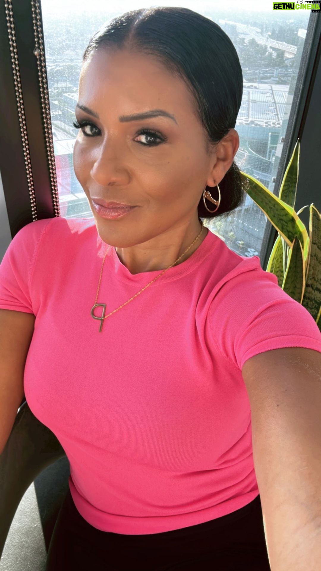 Page Turner Instagram - 🔊 Sound On! ‼️Attention First Time Property Flippers‼️ 🔻🔻🔻 ✅Learn How/Where to Start ✅Gain Confidence & Knowledge to Run Your Flipping Biz ✅Avoid Novice Mistakes Click the Link to Enroll & Get this Course for a Limited Time at a Special Price!