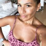 Page Turner Instagram - I learned a long time ago that as the CEO of Y-O-U, it is CRUCIAL that you make it a best practice to invest in yourself professional AND personally (& both are really one). This crucial investment is not only for your spiritual, mental, emotional & physical well-being, but if YOU don’t invest in YOU first, no one else is going to invest in you either! - This is so important to know when you want to make that move from inspiration to execution and start catching your dreams! So … On this beautiful Sunday as we’re getting ready to master this new week … 1. Are you investing in the CEO of Y-O-U regularly? 2. What types of investments do you make? … For me, I invest heavily in workout classes & also in business coaches so that I stay ahead of the curve and in the success circle! I want to show you how to catch dreams to! Click the link in my bio and let’s get started! Happy Sunday Good People!! Los Angeles, California