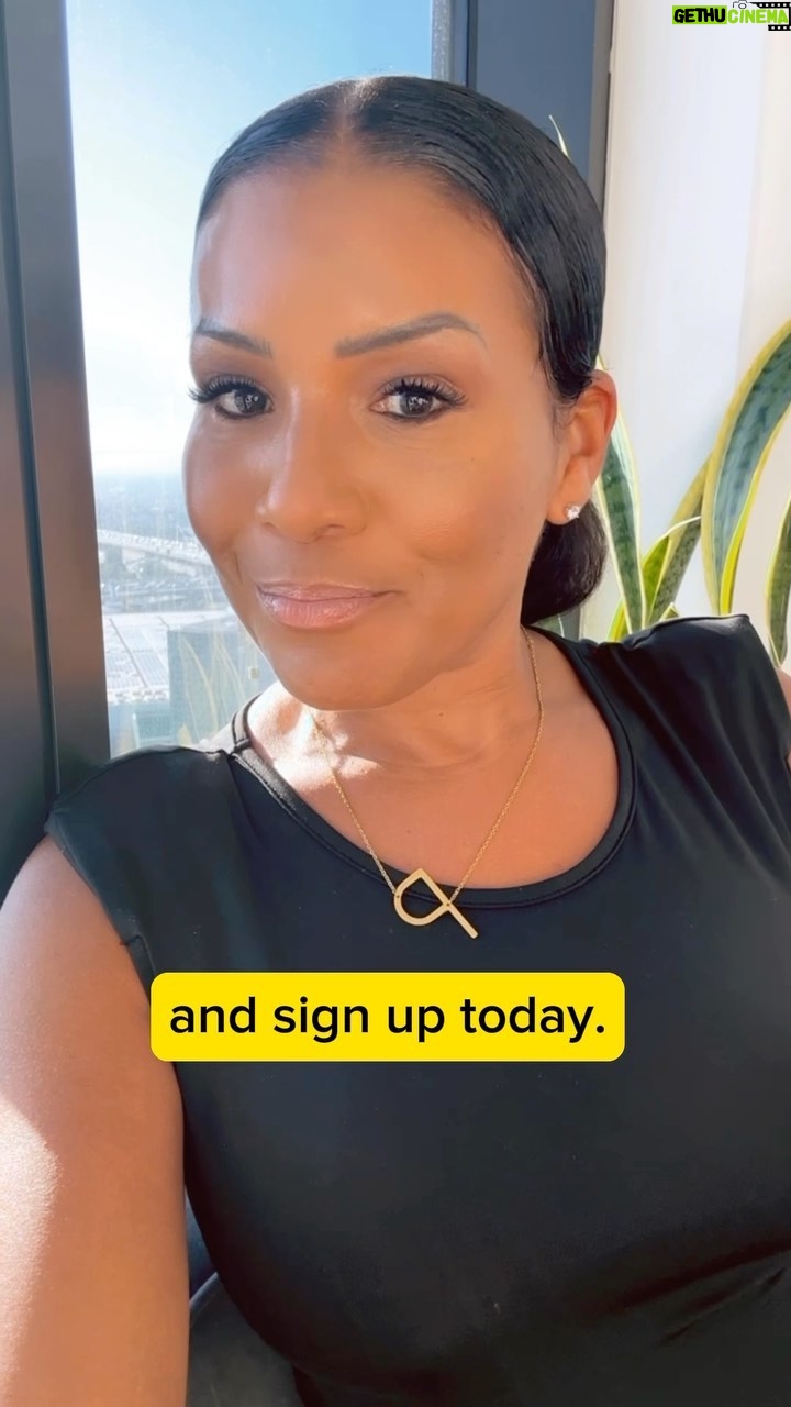 Page Turner Instagram - Are you stuck and don’t know where to start? The Intro to Flipping Blueprint Course will help you UNSTUCK and over to the PROFIT side! For a limited time this course is at a VERY special price, so if you’re stuck and don’t know where to start your dream of flipping, NOW is the time! And when you enroll you’ll also receive my BONUS How To Guide! I can’t wait to see you in the course & help you get started! Los Angeles, California