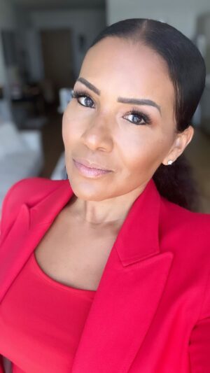 Page Turner Instagram - Tonight is the #FixMyFlip Season 2 Finale!!! 

This episode is the nearest & dearest to my heart with the strongest flippers I’ve met ❤️❤️ @elmer_ehomes @jackie_ehomes .. Thank you both for allowing us to be with you on just a small part of your victory journey #pressplay 

This is truly the most heartfelt flip I’ve ever done & I hope you are all blessed by it!! 

A huge THANK YOU to the @americancancersociety for all they do to amplify & spread  awareness for prevention, early detection, and supporting those with an affected by cancer. #EveryCancerEveryLife

Watch with me TONIGHT at 9/8c on @hgtv & @streamonmax ❤️