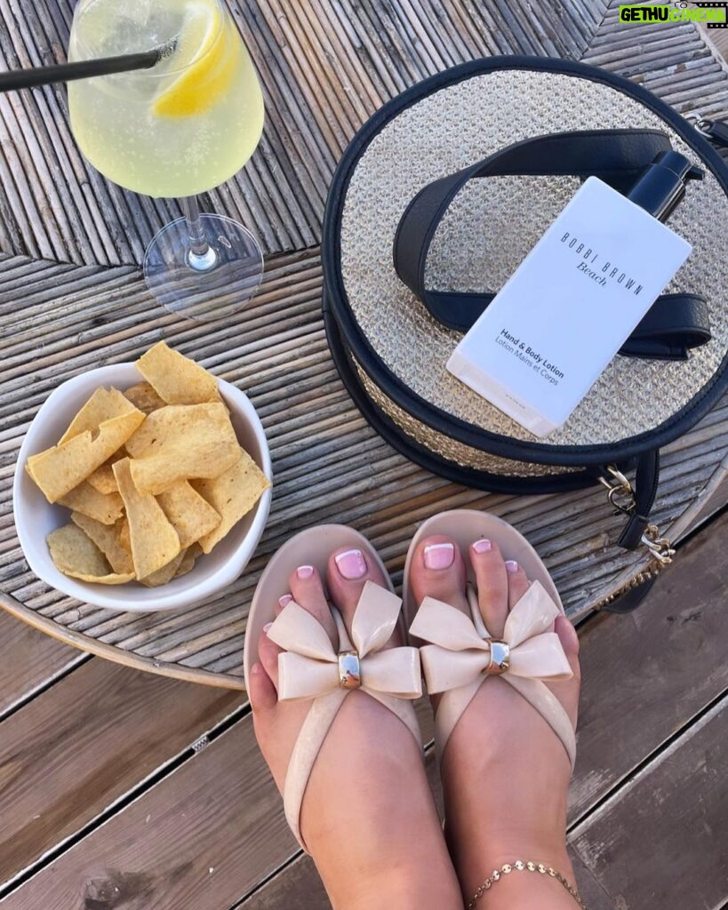 Paige Nicole Mayo Instagram - Beach #vacation essentials should always include @bobbibrown lotion🏖️ ☀️…it’s paradise in a bottle! 🧴 . . . #bobbibrown #frenchriviera #nicefrance #vacationmode #bobbibrowncosmetics #beautymusthaves Nice Côte d'Azur