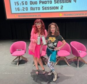 Paige Nicole Mayo Instagram - @theclaudiawells is always the highlight of my #ComicCon weekend! The most bubbly, fabulous energy! She brought her signature sunshine to @comicconwales! ☀️ ✨ #bttf #backtothefuture
