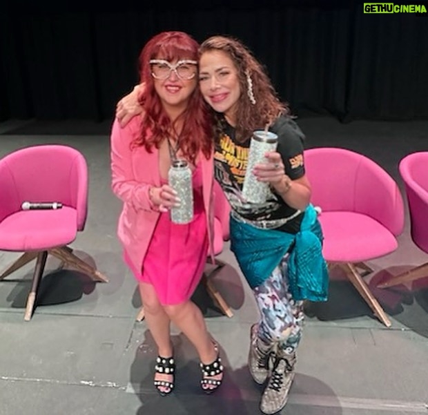 Paige Nicole Mayo Instagram - @theclaudiawells is always the highlight of my #ComicCon weekend! The most bubbly, fabulous energy! She brought her signature sunshine to @comicconwales! ☀️ ✨ #bttf #backtothefuture ICCWales