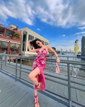 Palak Purswani Instagram - Having a Thai-riffic time in Bangkok 💓

@goldcoastfilmsofficial 
•
•
•
•
#thailand #bangkok #vacationmode #palakpurswani #travelphotography #wanderlust