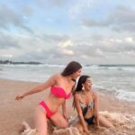 Palak Purswani Instagram - your fav dynamic duo 💓 (waiting for my mom’s reaction on this one 🤭) Srilanka