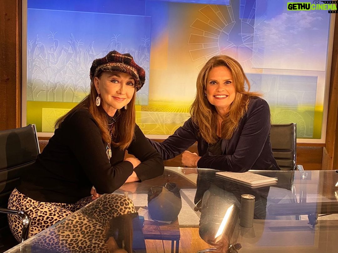 Pam Tillis Instagram - Thanks to @suzanne_alexander for inviting me on @rfdtv today to share some memories about @lorettalynnofficial . #lorettalynn #countrymusic
