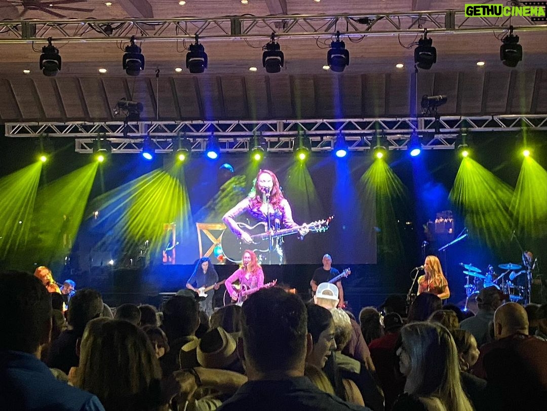 Pam Tillis Instagram - Thanks Natchitoches, Louisiana! #countrymusic