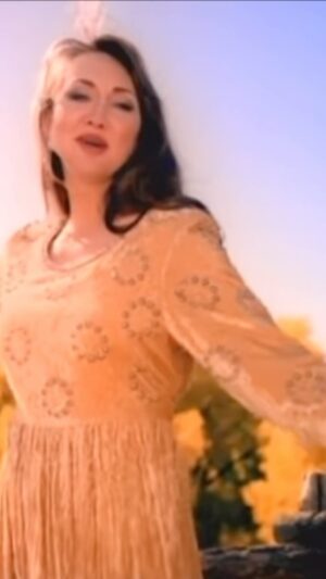 Pam Tillis Instagram - When I wrote this (with Jess Leary) i had no idea what an understatement it was…… #mividaloca #pamtillis #90scountry #countrymusic