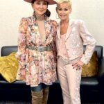 Pam Tillis Instagram - Lorrie and Pam perkily persevere publicly in pink🌸🌸🌸🌸 Here’s to all of our sisters out there fighting the good fight. #breastcancerawarenessmonth Waterloo, NY