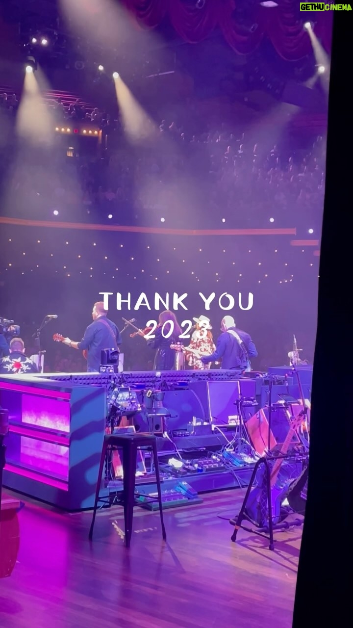 Pam Tillis Instagram - Al Green said it best, what I do is “love and happiness”It just takes a little angst and sweat to manifest it sometimes. Still, the fans make every mile worth it! Big thanks to my trio, my band, my crew and costars, love you bunches! Happy new year! #pamtillis #90scountry #happynewyear