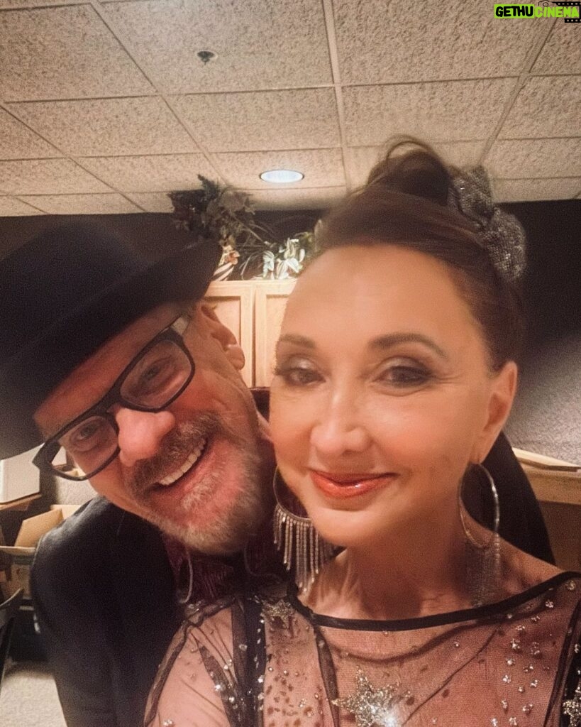 Pam Tillis Instagram - Phil thanks again for having me on your holiday and hits Christmas shows! 🎄✨ It was so fun making music with you !! #countrychristmas #philvassar #pamtillis #90scountry #countrymusic #womenofcountry Nashville, Tennessee