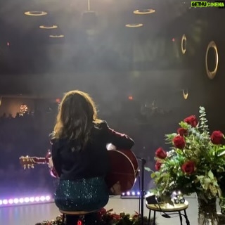 Pam Tillis Instagram - The end?? Nahhh, just the last show of 2023 It’s been all very the map, literally and figuratively but I’m still mining the joy and thankful for all the warmth and love that met me where I am. We’ll see you very  soon ❤❤❤❤❤ #pamtillis #countrymusic #90scountry #christmastour #womenofcountry Nashville, Tennessee