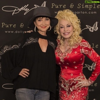 Pam Tillis Instagram - Happy belated birthday to @dollyparton ! She continues to be one of my biggest Inspirations! I’ve sung on her projects and she on mine. She is a gift to the world. #dollyparton #countrymusic #icon #birthday