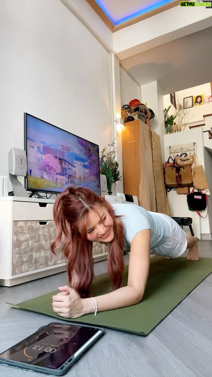 Panyanut Jirarottanakasem - 465 Likes - ลืมว่าลงได้ 90 วิ 🤣 เริ่มต้นปีด้วยพลังงานเฟรชๆไปด้วยกัน ทำทีละ นิดๆ ทำได้แน่นอน ทำได้ทุกวัน วันต่อๆไปก็จะดีขึ้นเนอะ 😁💪🏻
ปีนี้ไม่ขออะไรมาก ขอให้ยังได้ทำงานทำในสิ่งที่รักทุกวัน ปีนี้มีโปรเจคใหม่ๆ แต่ขอไม่หักโหม สุขภาพดี และปีนี้ขอสวยขึ้นๆอีก มาทำปีนี้ให้น่าจดจำไปด้วย กันน้า 💪🏻💕
ชื่อช่อง: Mady Morrison 🧘🏻♀️
ปัญหาคอตึงบ่าตึง ช่วยได้มากเลย
#happysmallwin #เริ่มออกกำลังกาย
#ปีใหม่2024 #สุขภาพดีสร้างได้